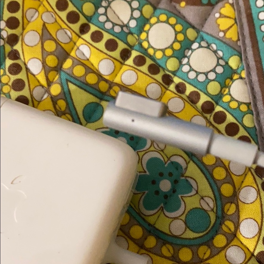 Apple lightning cable for mac - Picture 2 of 4